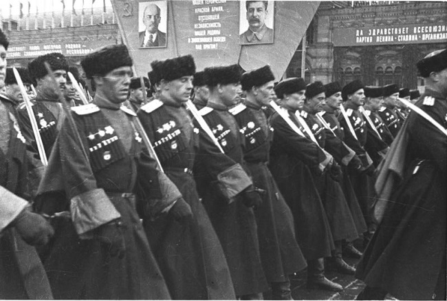 Казаки в годы ВОВ проявили отвагу встав на защиту Советсткого Союза