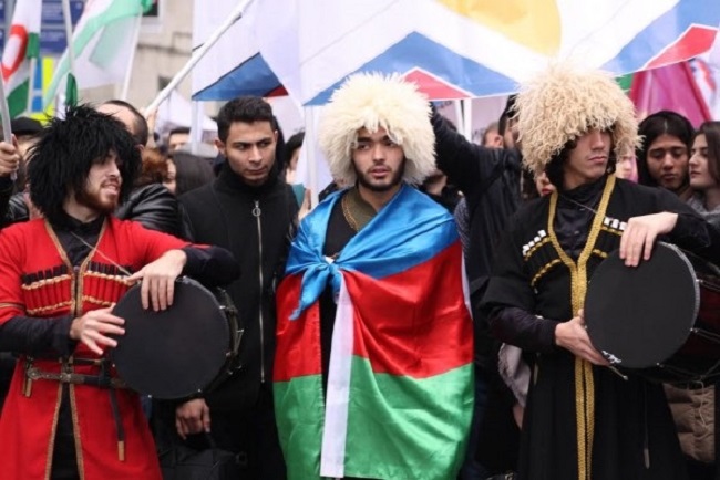 Азербайджанцы – самый крупный тюркоязычный народ на Кавказе