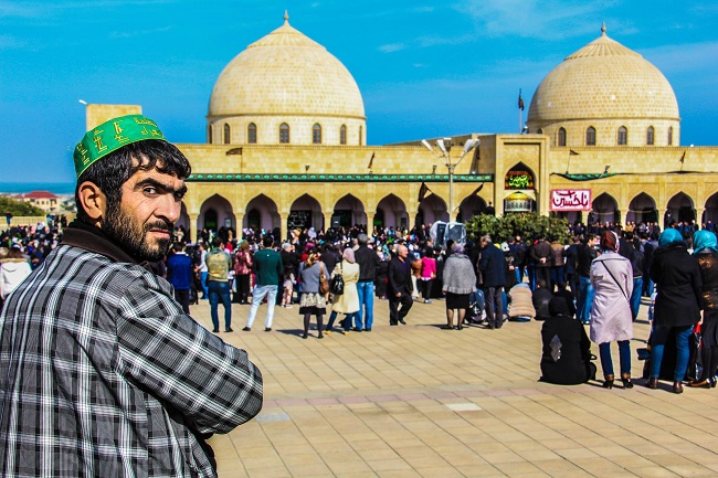 На территории Азербайджана более 1500 мечетей