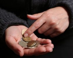 РСО–Алания намерена в 2 раза сократить уровень финансовой бедности